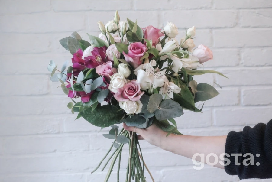 Вітання з іменинницею