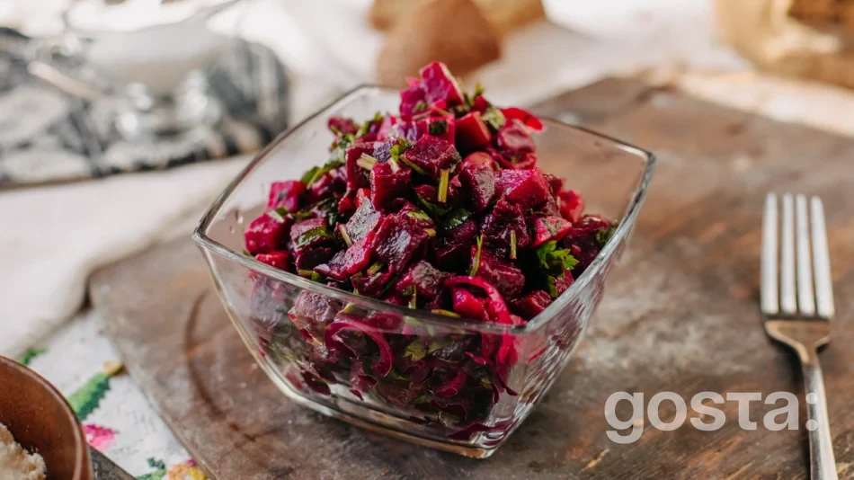 Салат з буряком